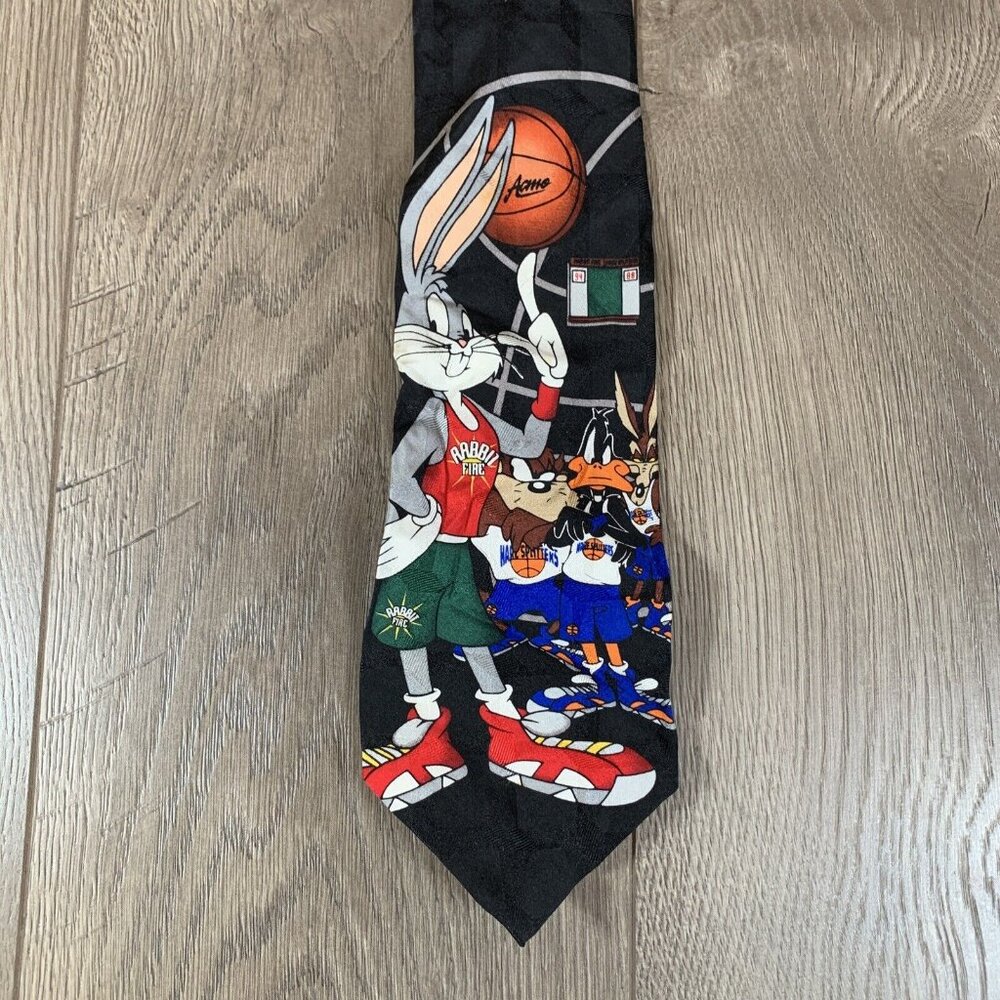 LOONEY TUNES Warner Bros TIE BUGS BUNNY DAFFY TAZZ BASKETBALL Silk 62”